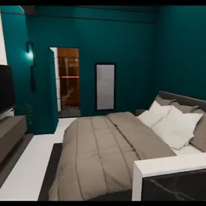 Con Parcheggio Comodo Appartamento